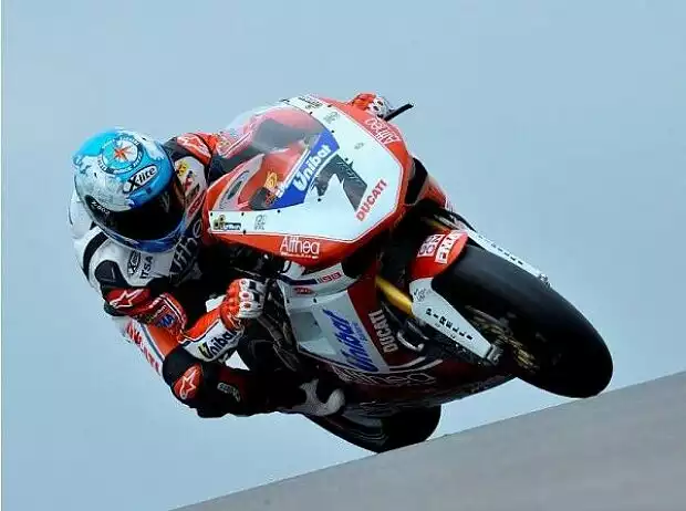 Carlos Checa Titel-Bild zur News: Carlos Checa