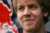 Bild zum Inhalt: Vettel froh: Endlich geht's los!