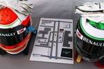 Die Helme von Jarno Trulli und Heikki Kovalainen (Lotus )