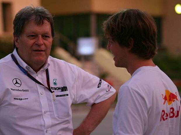 Titel-Bild zur News: Sebastian Vettel, Norbert Haug (Mercedes-Motorsportchef)