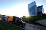Der Truck von Brian Vickers (Red Bull) kommt in Texas an