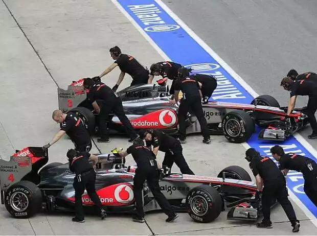 Jenson Button und Lewis Hamilton Titel-Bild zur News: Jenson Button und Lewis Hamilton