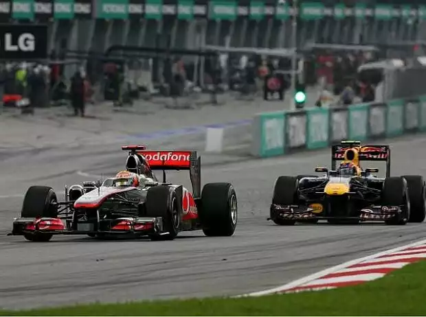 Titel-Bild zur News: Lewis Hamilton, Mark Webber