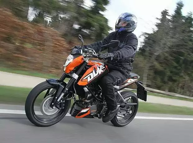 KTM 125 Duke Titel-Bild zur News: KTM 125 Duke