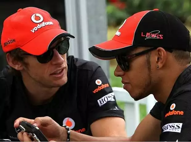 Jenson Button, Lewis Hamilton Titel-Bild zur News: Jenson Button, Lewis Hamilton