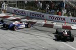 Kollision zwischen Will Power und Helio Castroneves (Penske) 