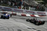 Kollision zwischen Will Power und Helio Castroneves (Penske) 