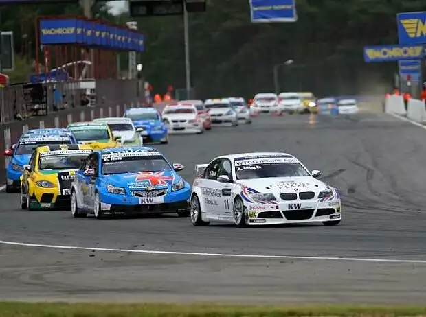 Titel-Bild zur News: Andy Priaulx