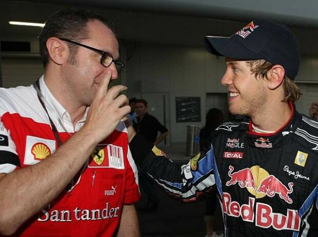 Titel-Bild zur News: Sebastian Vettel, Stefano Domenicali (Teamchef)