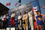 Gabriele Tarquini (Lukoil-Sunred) und die Platzierten auf dem Podium von Lauf 2
