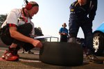 Yokohama-Spezialisten bei der Arbeit