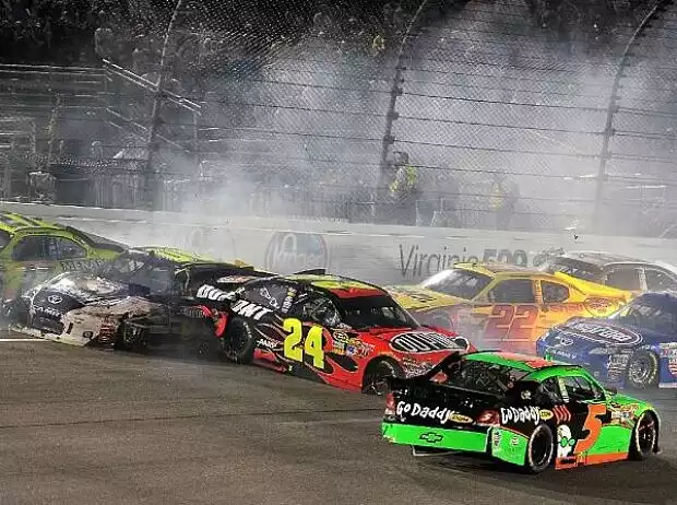 Mark Martin, Jeff Gordon, David Reutimann, Paul Menard Titel-Bild zur News: Mark Martin, Jeff Gordon, David Reutimann, Paul Menard