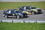 Rennaction in Oschersleben: Die #25 im Duell mit der Konkkurrenz