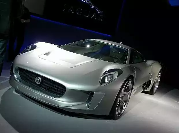Jaguar X-C75 Titel-Bild zur News: Jaguar X-C75