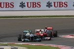 Nico Rosberg (Mercedes) vor Felipe Massa (Ferrari) 