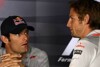 Bild zum Inhalt: Jagd auf Vettel: Button nimmt Webber in die Pflicht