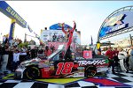 Kyle Busch gewinnt das Truck-Rennen von Dover