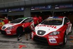 Gabriele Tarquini und Aleksei Dudukalo (Lukoil-Sunred)