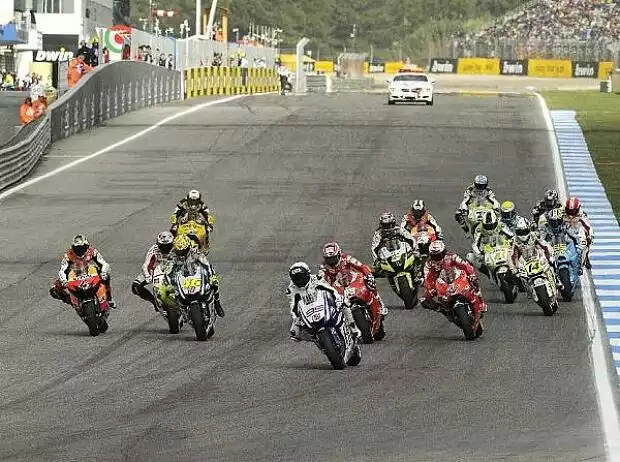 MotoGP-Start 2010 Titel-Bild zur News: MotoGP-Start 2010