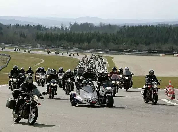 "Anlassen" am Nürburgring Titel-Bild zur News: "Anlassen" am Nürburgring