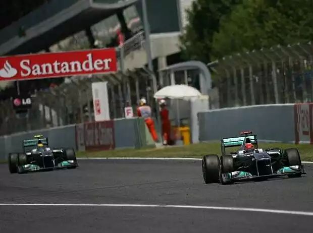 Michael Schumacher, Nico Rosberg Titel-Bild zur News: Michael Schumacher, Nico Rosberg