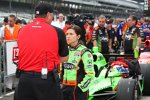 Nach dem Schauer: IndyCar-Rennchef Brian Barnhart instruiert Danica Patrick 