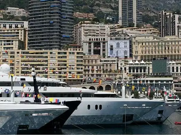 Jachten am Hafen von Monte Carlo Titel-Bild zur News: Jachten am Hafen von Monte Carlo