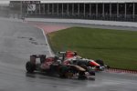 Jaime Alguersuari (Toro Rosso) Narain Karthikeyan (HRT) 