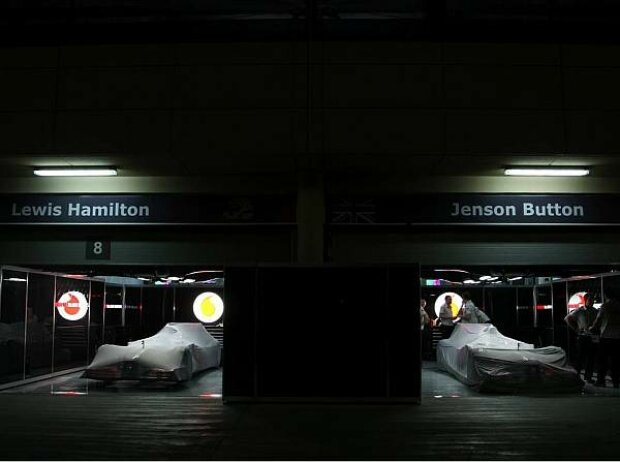 McLaren-Fahrzeuge unter Parc-Fermé-Bedingungen