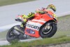 Bild zum Inhalt: Rossi im verregneten Warmup Schnellster