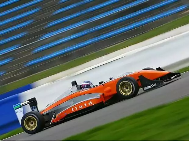 Lola-Formel-3-Chassis des Fluid-Teams Titel-Bild zur News: Lola-Formel-3-Chassis des Fluid-Teams