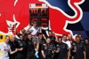 Bild zum Inhalt: Red Bull: Vettel besiegt Alonso und das Reglement