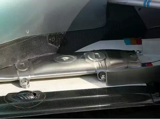 Neues Auspuffsystem des Mercedes MGP W02 Titel-Bild zur News: Neues Auspuffsystem des Mercedes MGP W02