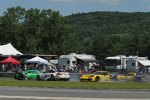 Die Kollision im GT-Feld zwischen Ed Brown, Bill Auberlen und den beiden Corvette