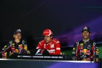 Sebastian Vettel (Red Bull), Fernando Alonso (Ferrari) und Mark Webber (Red Bull) 