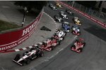 Start zum Honda Indy Toronto mit Will Power (Penske) an der Spitze