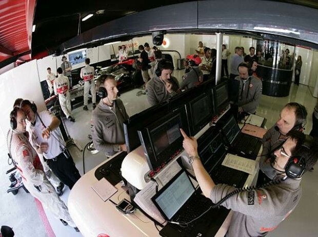 Titel-Bild zur News: McLaren-Box