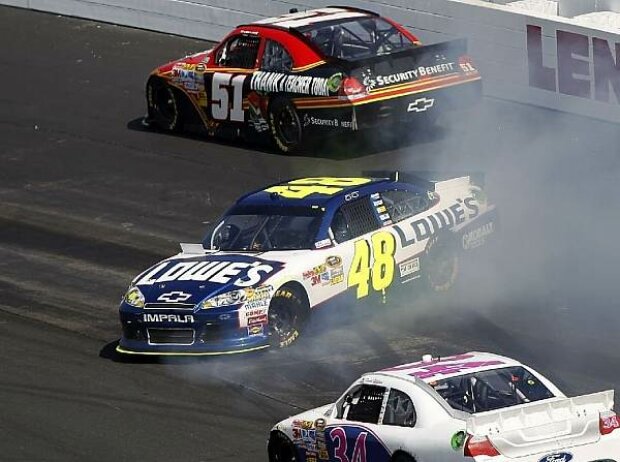 Jimmie Johnson, Landon Cassill, David Gilliland