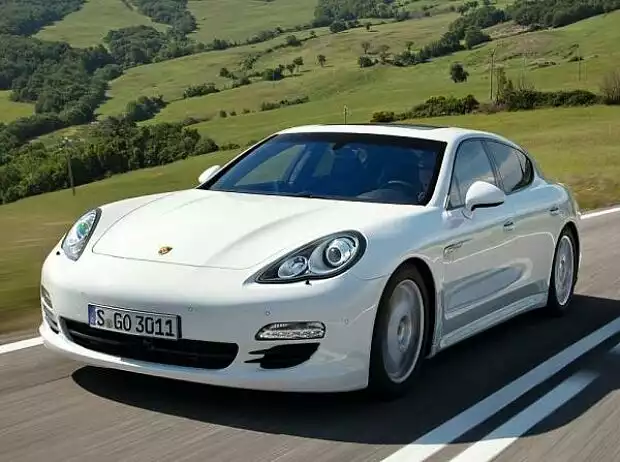 Porsche Panamera Diesel Titel-Bild zur News: Porsche Panamera Diesel