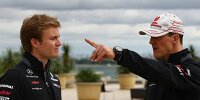 Bild zum Inhalt: Rosberg und das finnische Trink-Standvermögen