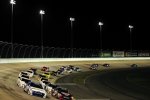 Carl Edwards (Roush) und Austin Dillon in Front