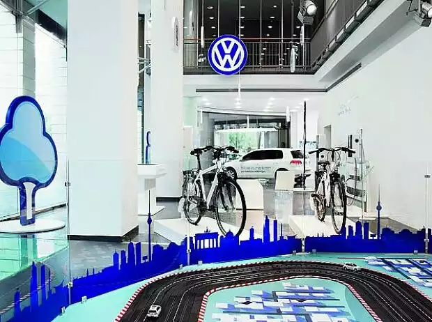 Volkswagen-Ausstellung 201EBlue-e-Motion201C Titel-Bild zur News: Volkswagen-Ausstellung 201EBlue-e-Motion201C