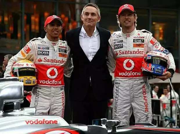 Titel-Bild zur News: Lewis Hamilton, Martin Whitmarsh (Teamchef), Jenson Button