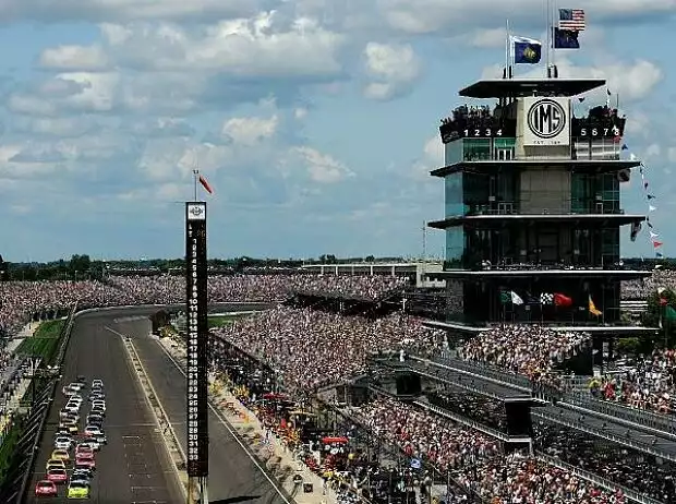 Start zum Allstate 400 at the Brickyard 2009 Titel-Bild zur News: Start zum Allstate 400 at the Brickyard 2009