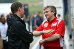 Alan Permaine (Renault-Ingenieur) und Pat Fry (Ferrari-Technikchef)