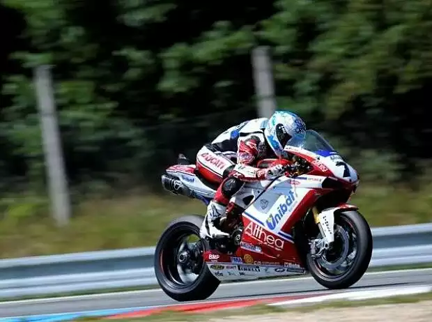 Carlos Checa Titel-Bild zur News: Carlos Checa