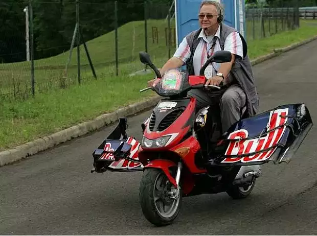 Titel-Bild zur News: Mark Webbers Frontflügel