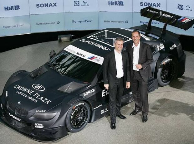 Titel-Bild zur News: Jens Marquardt und Klaus Draeger anlässlich der Präsentation des BMW M3 DTM Concept Car