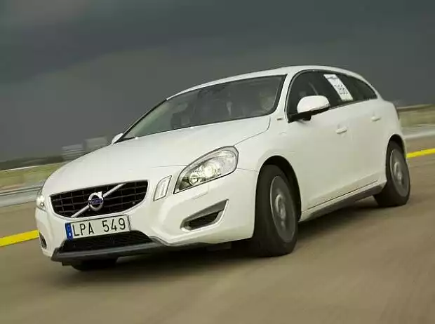 Volvo V60 Plug-in-Hybrid Titel-Bild zur News: Volvo V60 Plug-in-Hybrid
