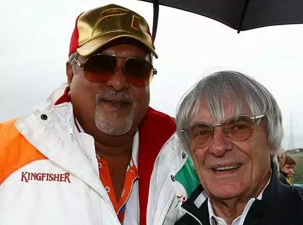 Vijay Mallya (Teameigentümer), Bernie Ecclestone (Formel-1-Chef) Titel-Bild zur News: Vijay Mallya (Teameigentümer), Bernie Ecclestone (Formel-1-Chef)